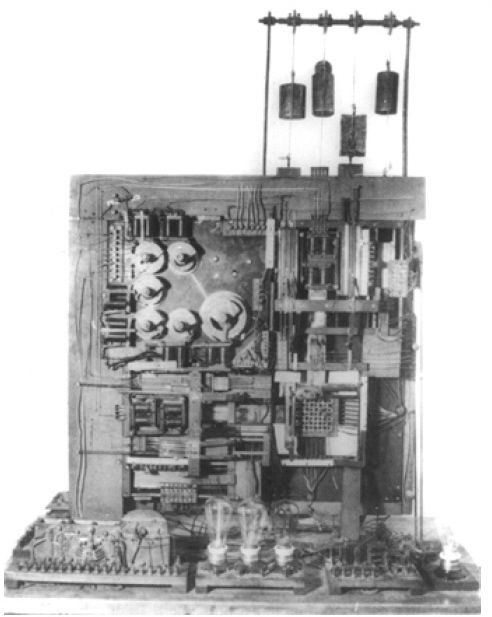 collision detection: El Ajedrecista -- an analog chess-playing computer  from 1912