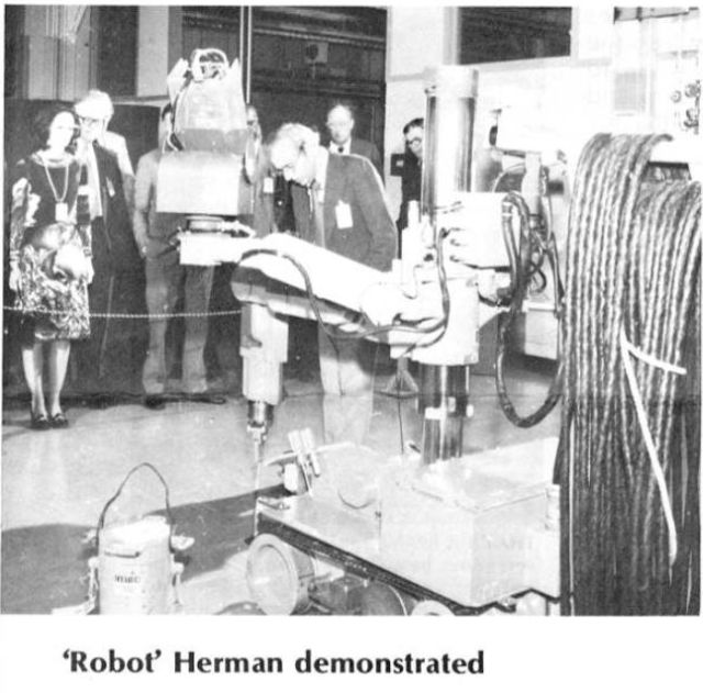 robot-herman-79-1-x640