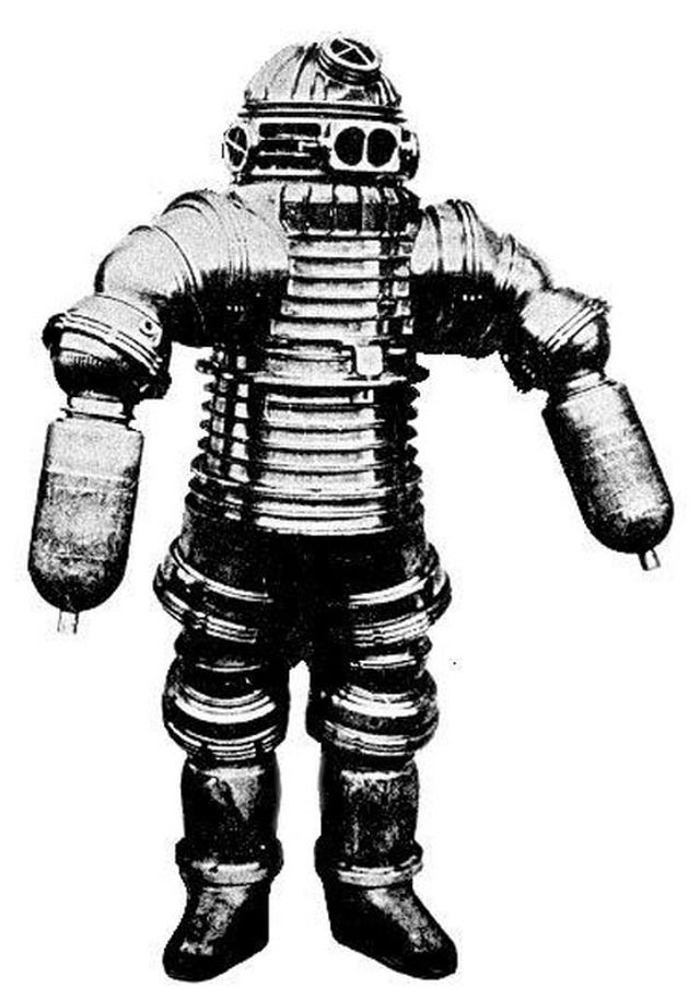 Peress-dive-suit-1925-x640