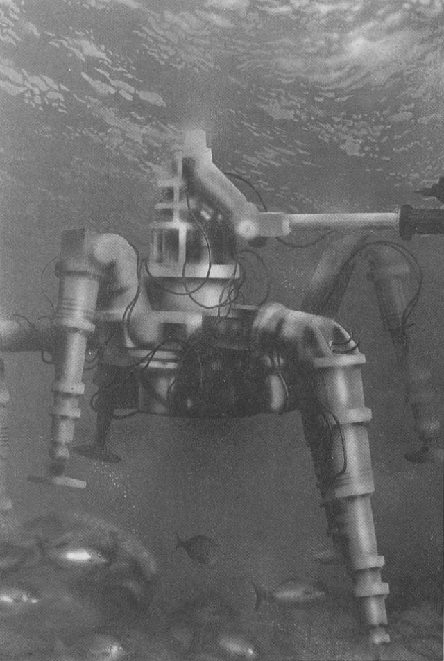 japanese-undersea-walker-a-x640