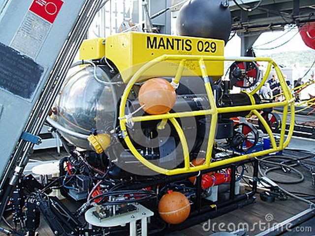 submarine-mantis-48631068-x640
