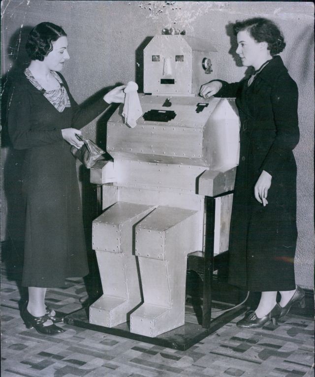 telepathy-robot-1935-press-3-x640