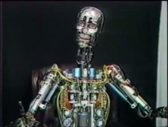 warhol-docu-robot-9-x640